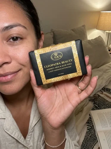 Donkey Milk Aloe Vera Soap - Cleopatra Beauty photo review