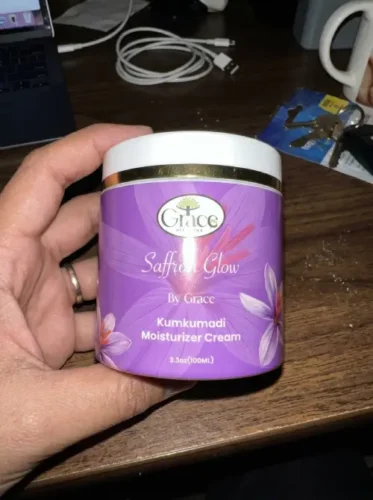 Kumkumadi Moisturizer - Saffron Glow photo review