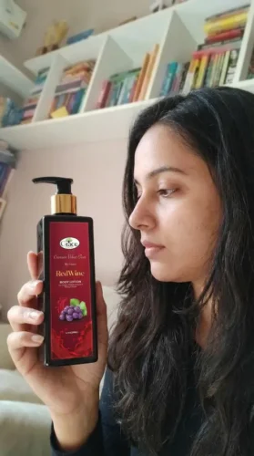 Red Wine Lotion - Crimson Velvet Elixir photo review
